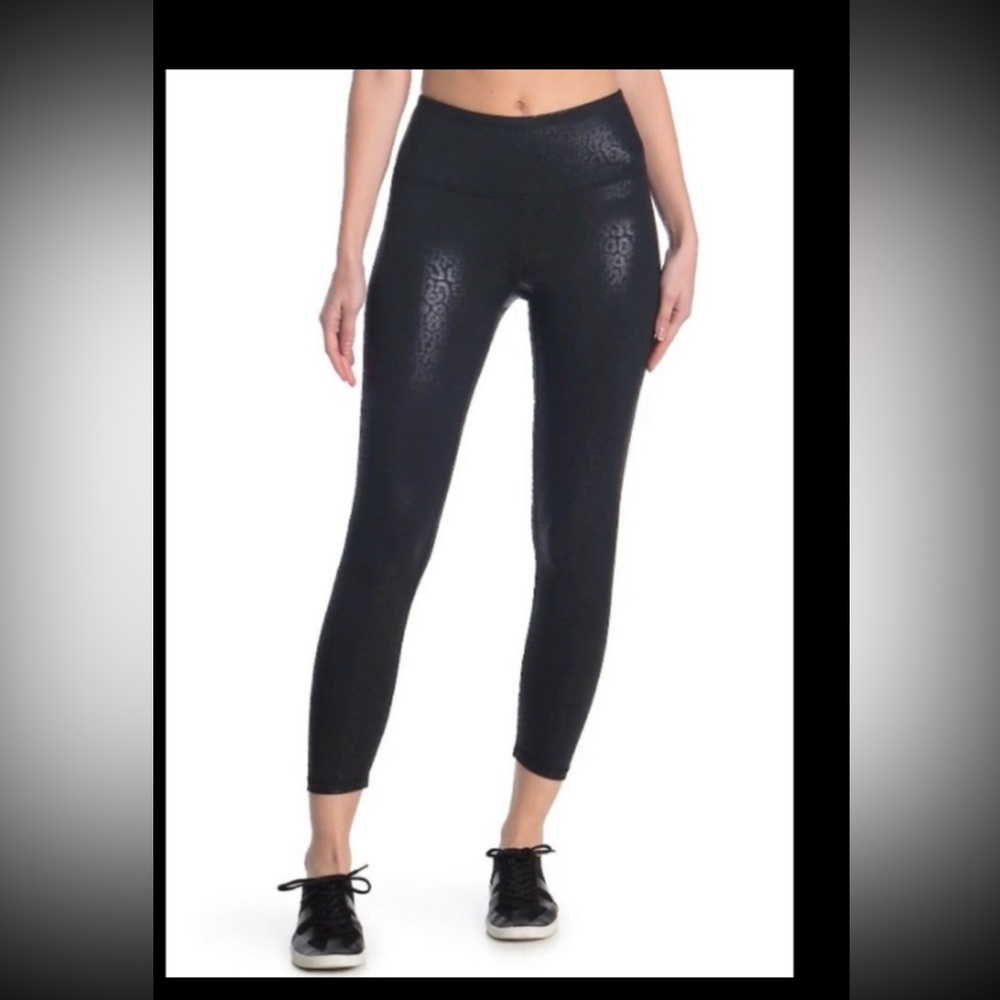 Z by Zella Live In Metallic Leopard Print Crop Leggings